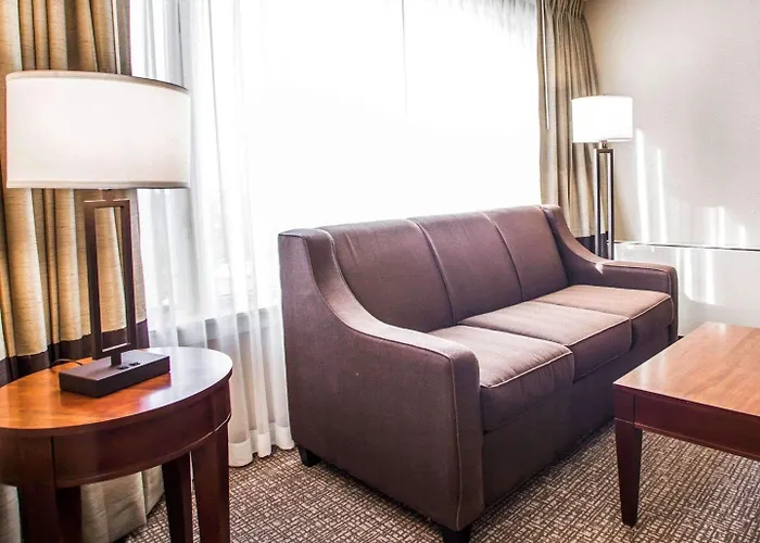 Hotel Quality & - Chicago 3*