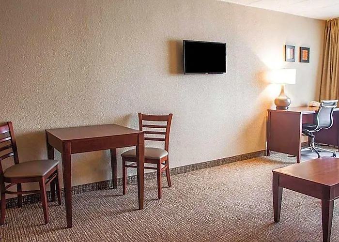 Quality & - Chicago Hotel 3*