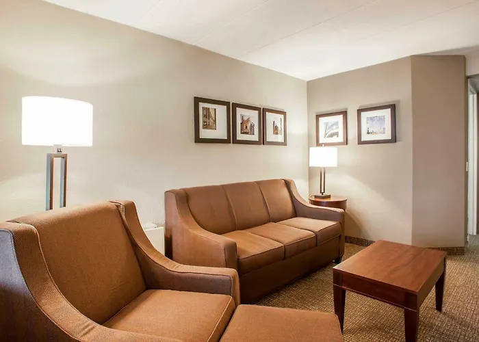 Quality & - Chicago Hotel 3*