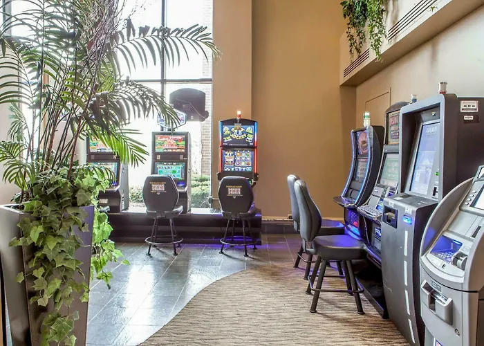Hotel Quality & - Chicago 3*